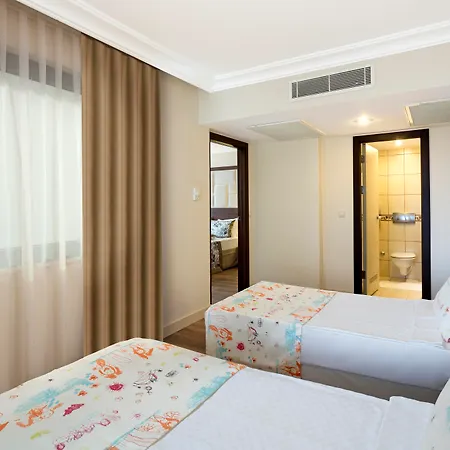 Seven Seas Life Hotell