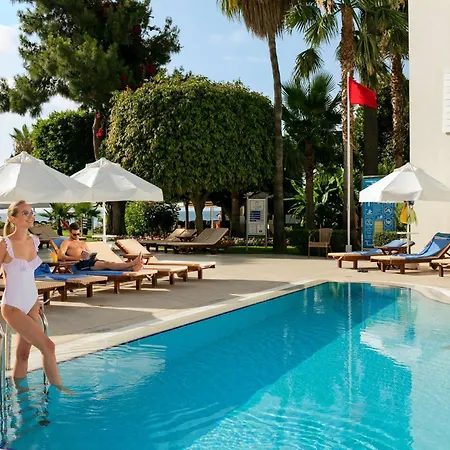 Seven Seas Life Hotell